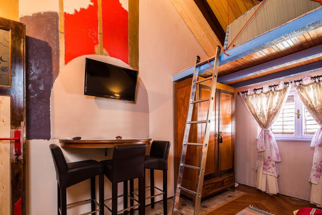 Guest House Roman Horizon Split Zimmer foto